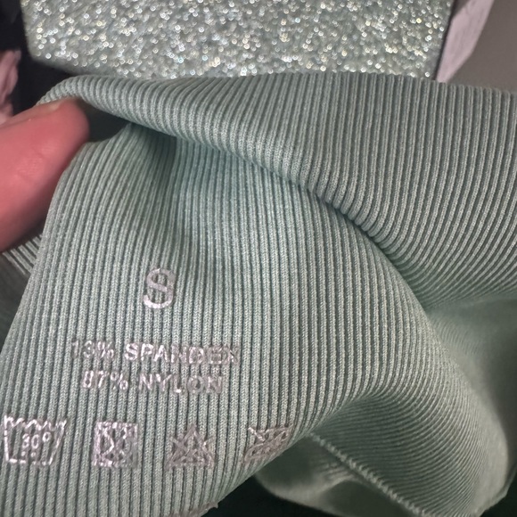 NVGTN Sage Green tights - Picture 3 of 4